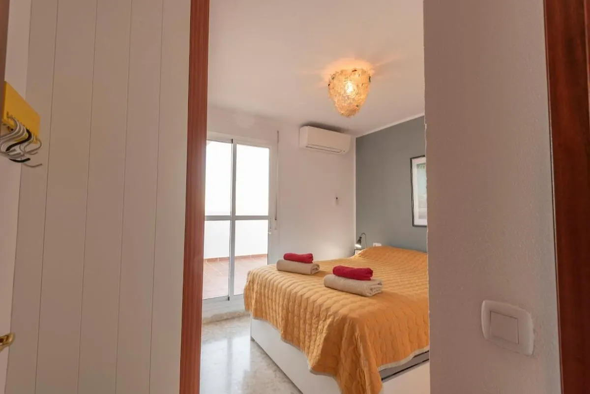 Casa Susan, Penthouse Apartment, View Over Old Town & The Sea 베예데라프론테라 0*,  스페인